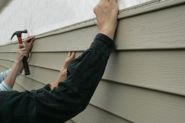 Cost of Insulated Siding Installation in Saint Joseph