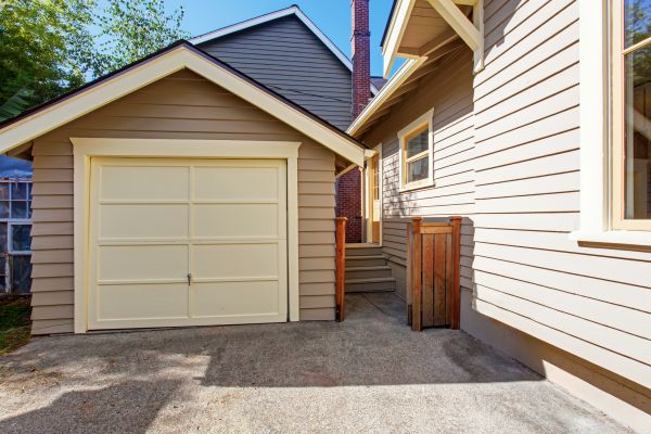 Cost of Garage Siding Replacement in Saint Joseph